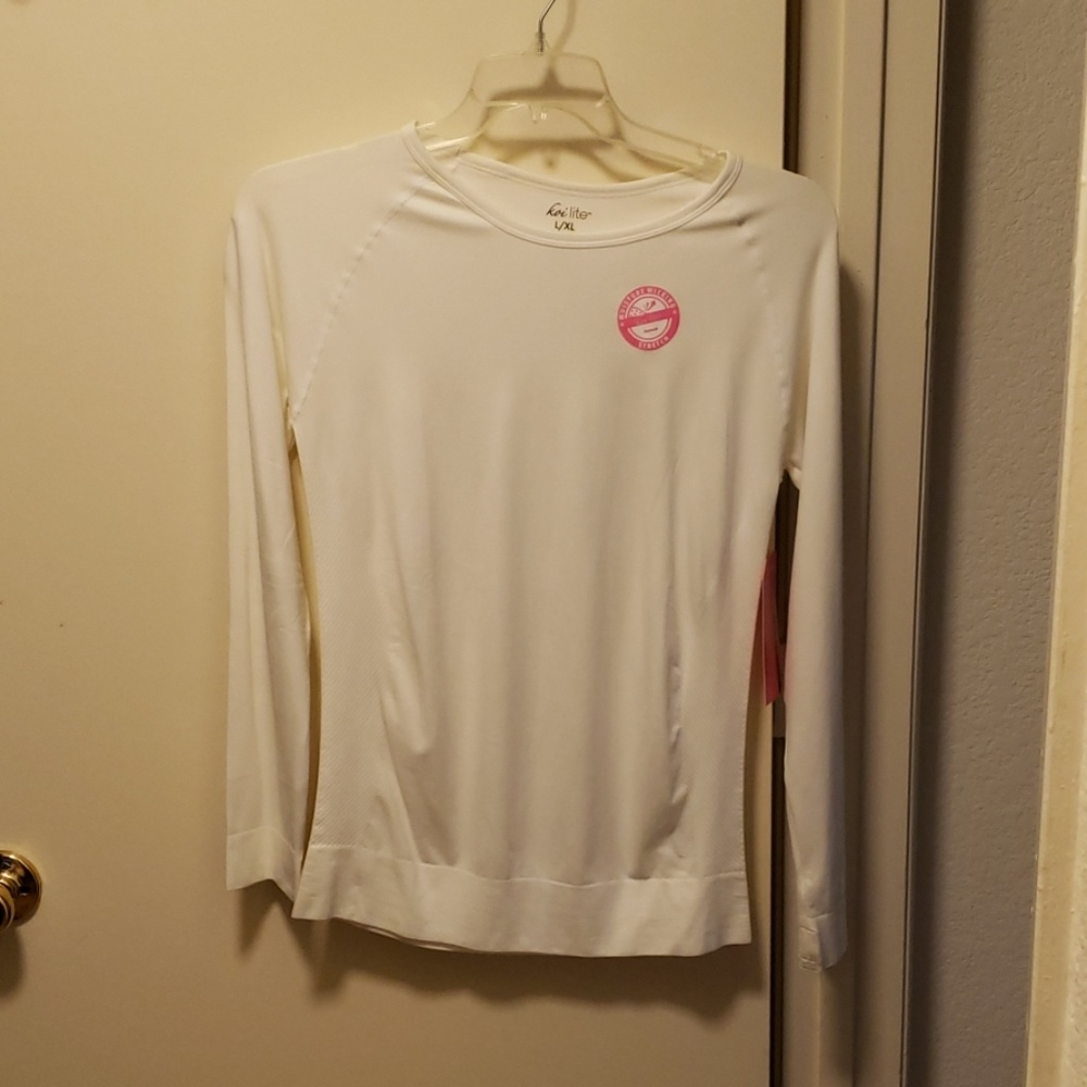 Scrubs under shirt